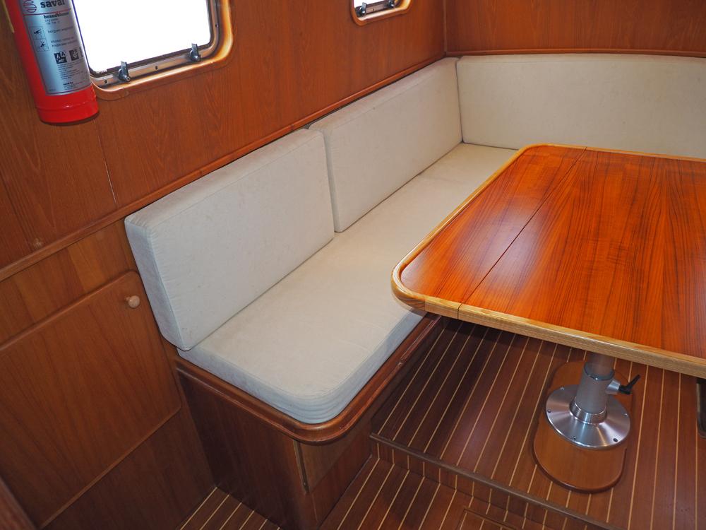 Aft cabin, Accommodation